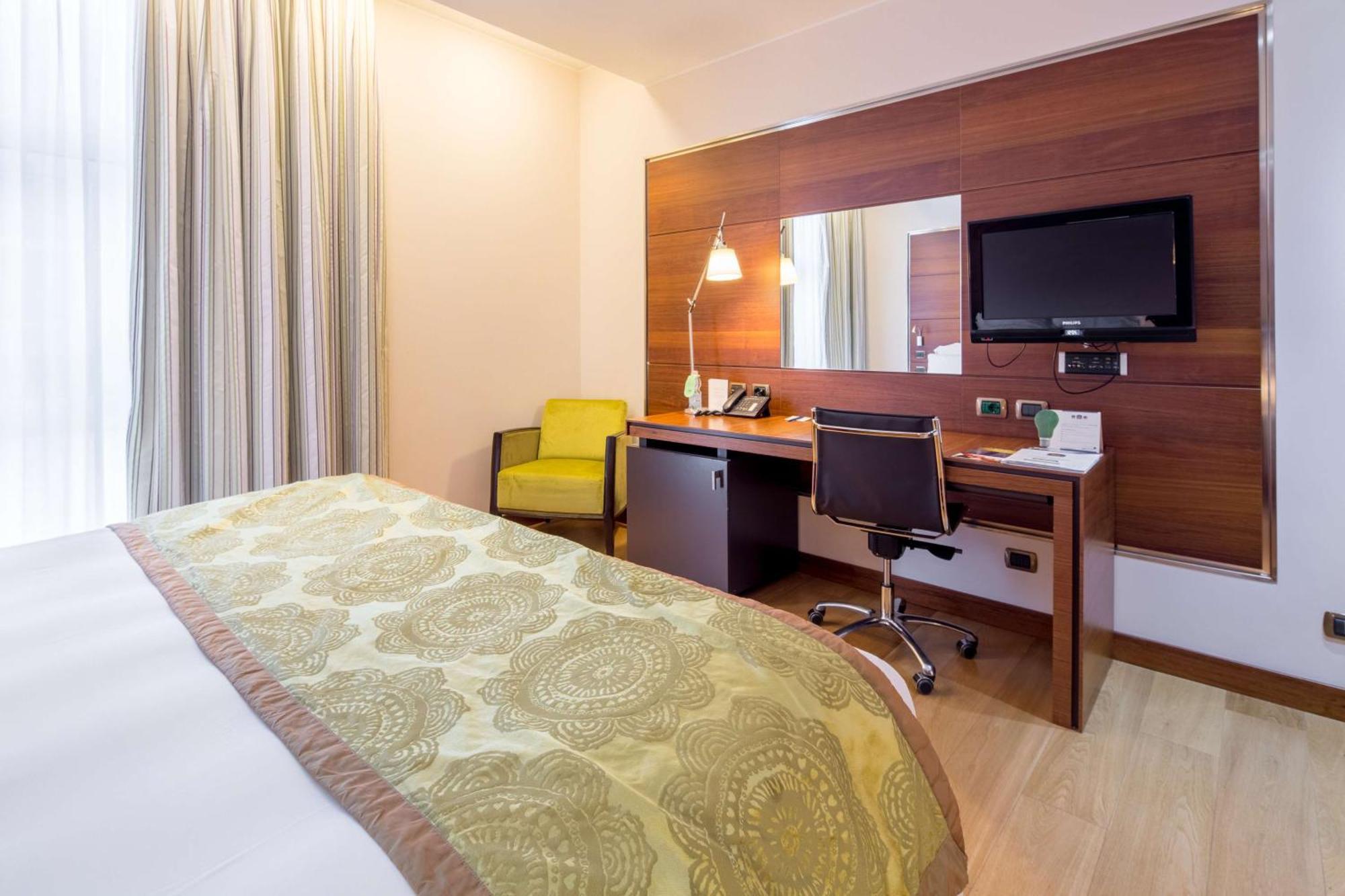 Superior Double or Twin Room,1209587533:JPEG